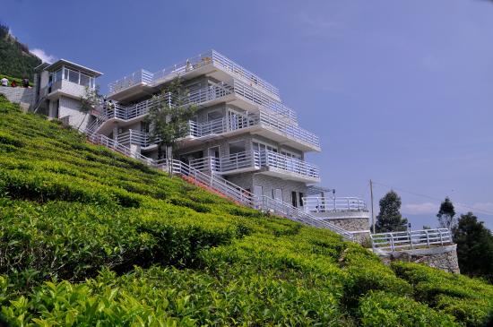 Kolukkumalai bungalows