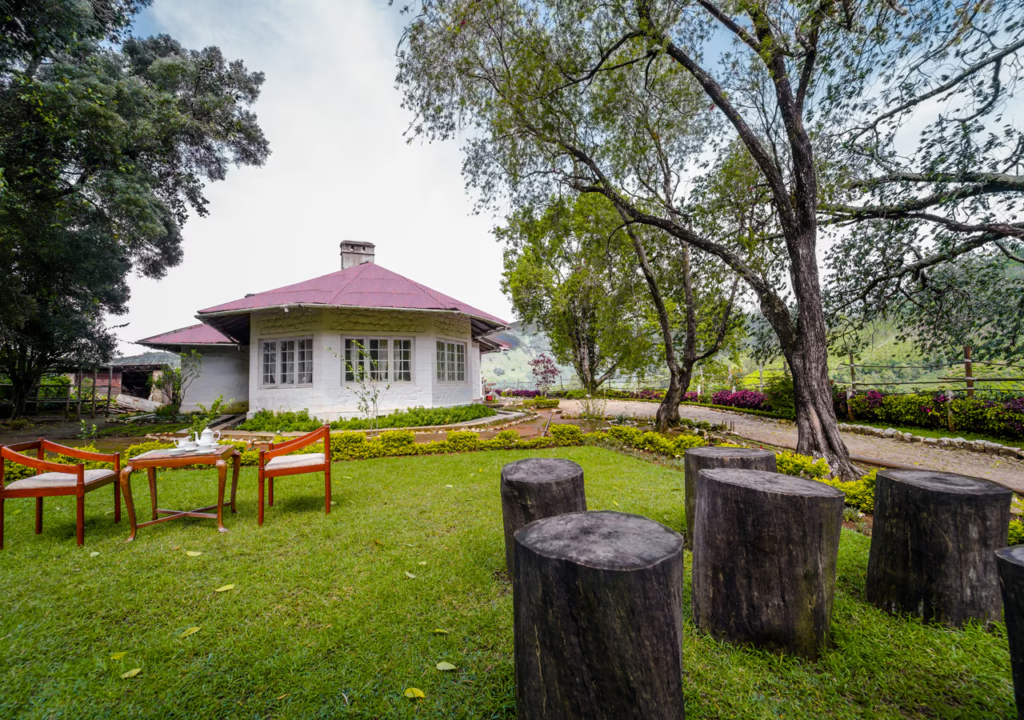 Arivikkad Private British Tea Bungalow Munnar
